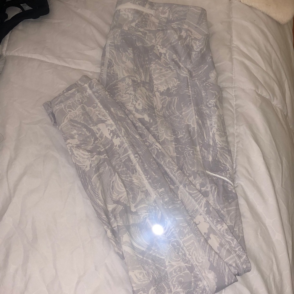 Lululemon Speed Up Tight 28”